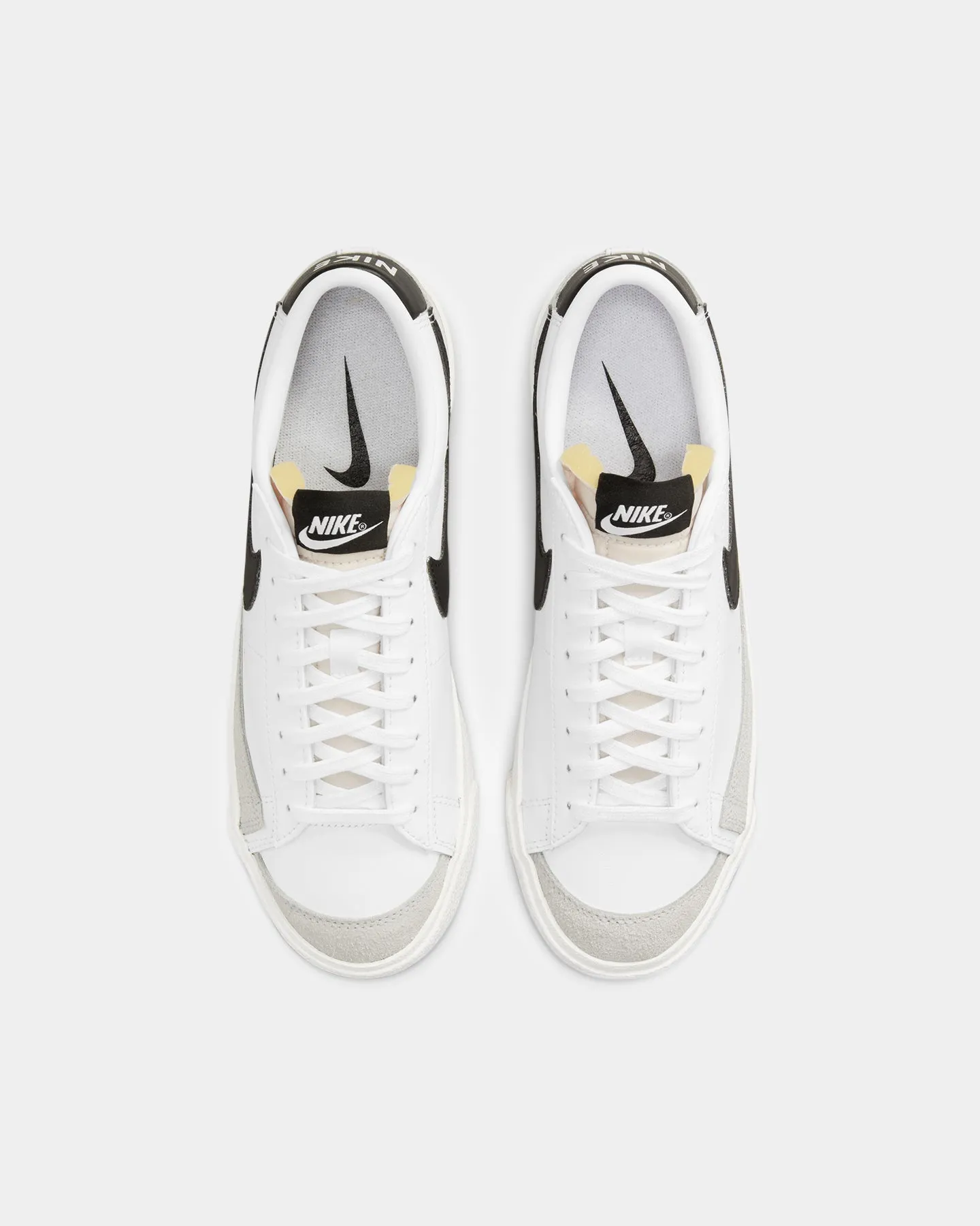 Nike Women's Blazer Low '77 White/Black/Sail White
