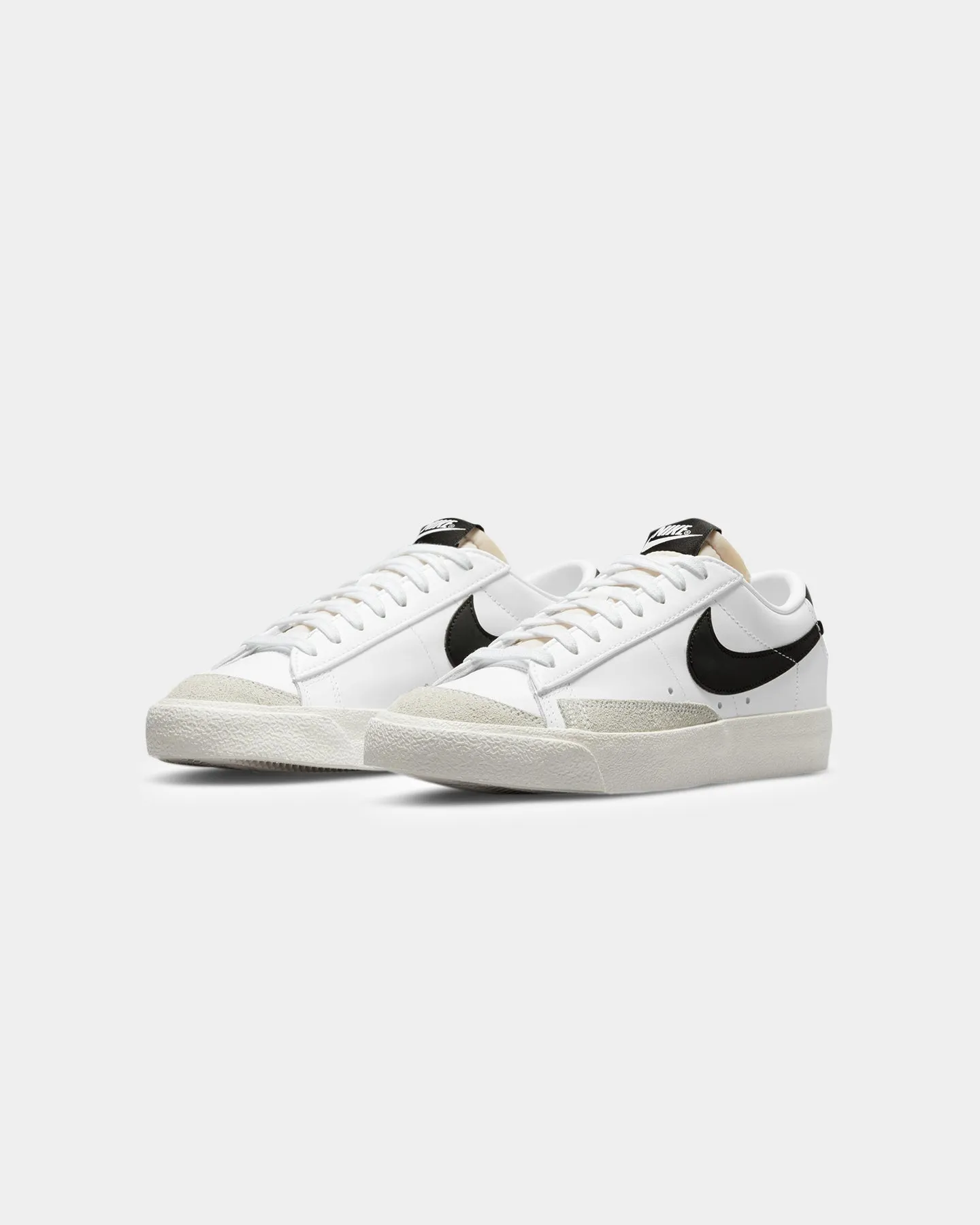 Nike Women's Blazer Low '77 White/Black/Sail White